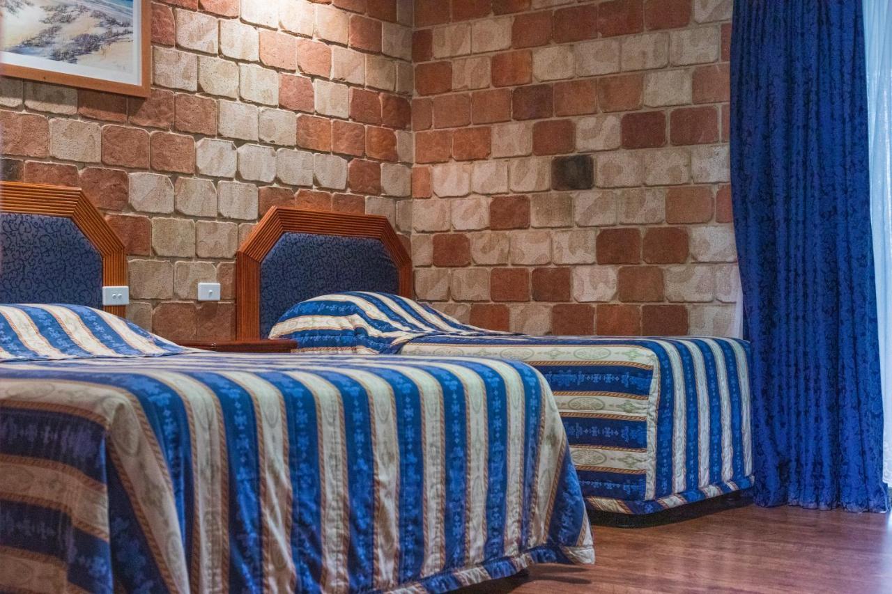 Golfers Inn Tenterfield Extérieur photo