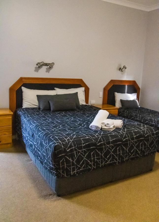 Golfers Inn Tenterfield Extérieur photo